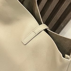 le 5a7 large 30cm grey calfskin