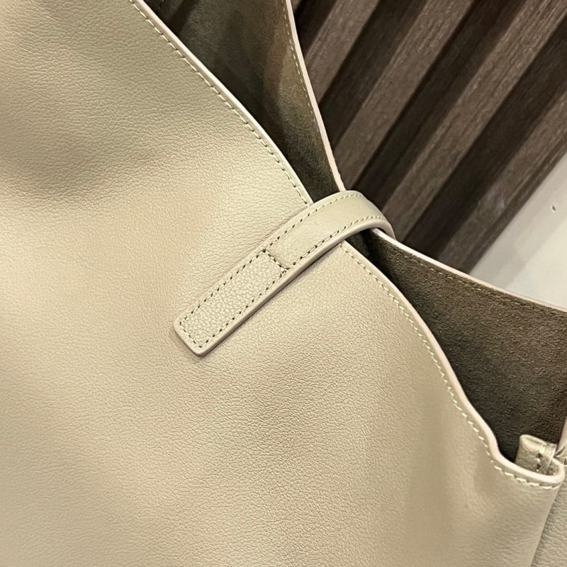 le 5a7 large 30cm grey calfskin