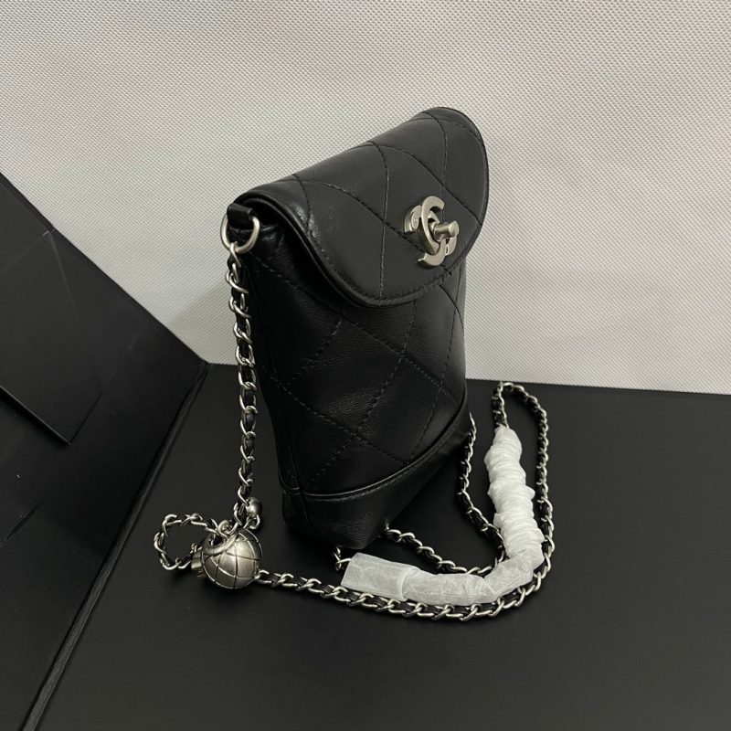 img_7fec9247_20240416_i1713200988_7088_8_jpg CC Phone Holder Bag 17cm Black Lambskin
