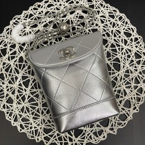 img_7fec9247_20240416_i1713201104_1089_1_jpg CC Phone Holder Bag 17cm Sliver Metalic Leather