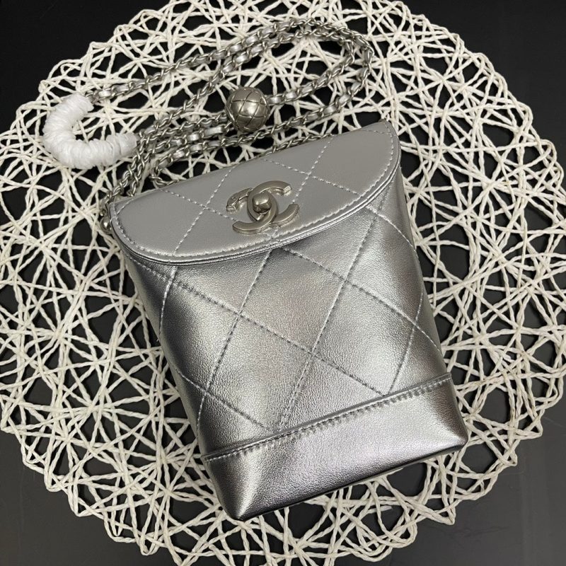 img_7fec9247_20240416_i1713201104_1089_1_jpg CC Phone Holder Bag 17cm Sliver Metalic Leather
