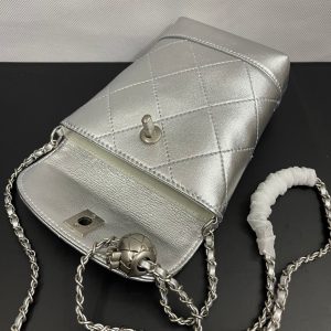 img_7fec9247_20240416_i1713201104_96_6_jpg CC Phone Holder Bag 17cm Sliver Metalic Leather