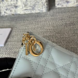 img_80e46a01_20231126_i1700988742_3113_0_jpg CD Caro 11cm Compact Wallet Shiny Cloud Blue Calfskin