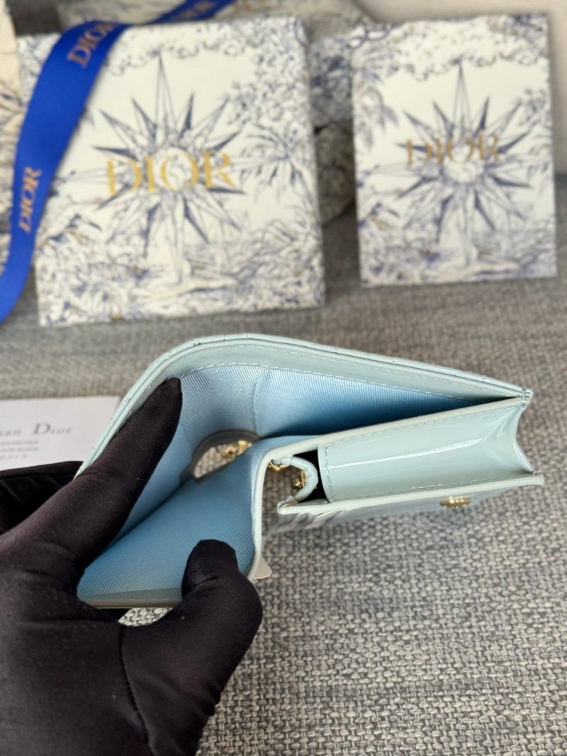 img_80e46a01_20231126_i1700988742_3507_7_jpg CD Caro 11cm Compact Wallet Shiny Cloud Blue Calfskin