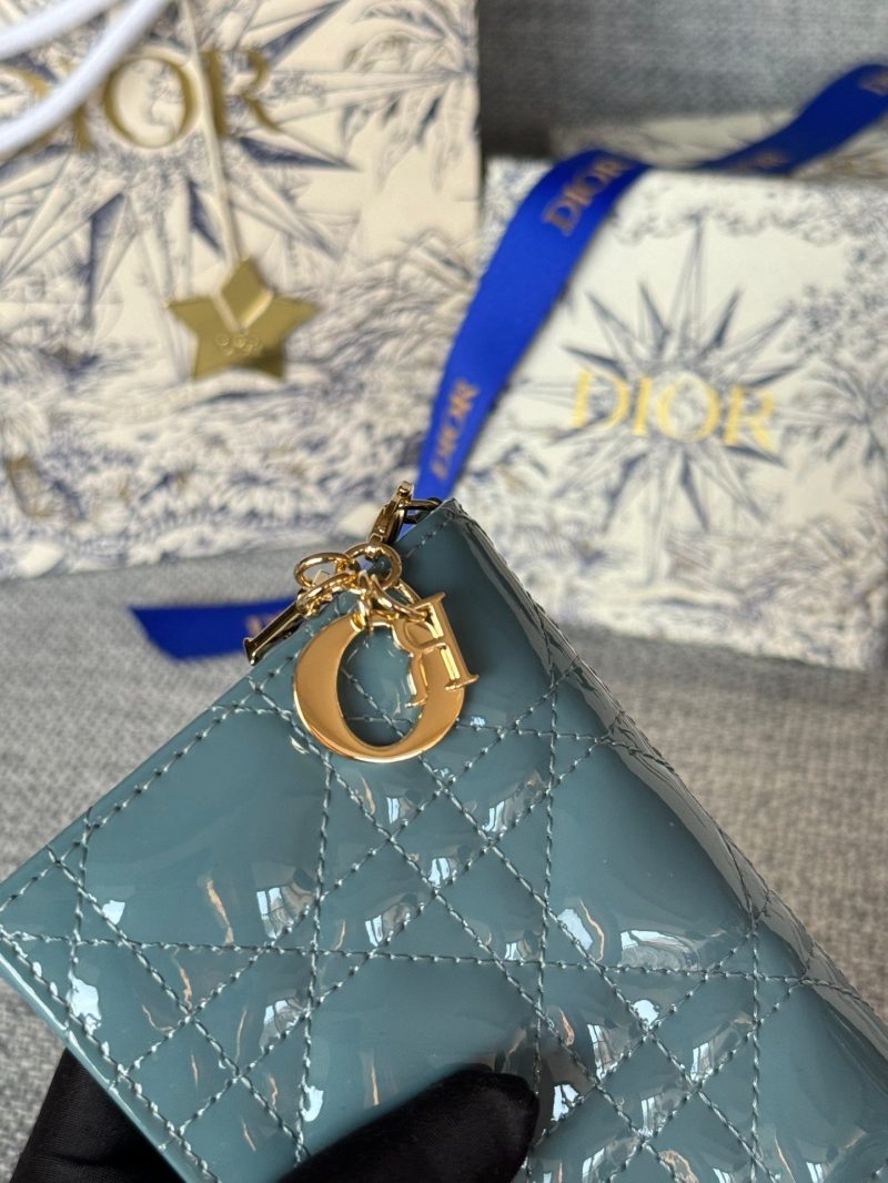 img_80e46a01_20231126_i1700989015_1112_2_jpg CD Caro 11cm Compact Wallet Shiny Teal Calfskin