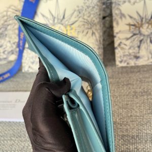 img_80e46a01_20231126_i1700989016_2671_4_jpg CD Caro 11cm Compact Wallet Shiny Teal Calfskin