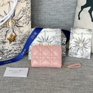 img_80e46a01_20231227_i1703672588_1527_0_jpg CD Logo Caro 11cm Compact Wallet Pink Calfskin