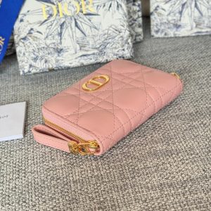 img_80e46a01_20231227_i1703672588_8180_0_jpg CD Logo Caro 11cm Compact Wallet Pink Calfskin