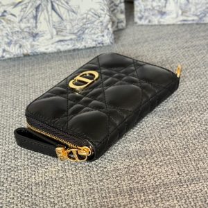 CD Logo Caro 11cm Compact Wallet Black Calfskin