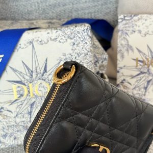 CD Logo Caro 11cm Compact Wallet Black Calfskin