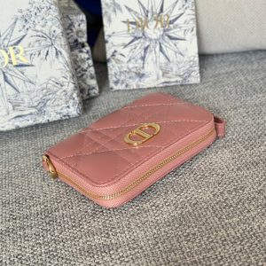img_80e46a01_20231227_i1703672698_2699_0_jpg CD Logo Caro 11cm Compact Wallet Dark Pink Calfskin