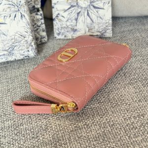 img_80e46a01_20231227_i1703672698_3099_0_jpg CD Logo Caro 11cm Compact Wallet Dark Pink Calfskin