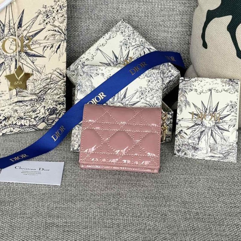 img_80e46a01_20240411_i1712817486_970_7_jpg CD Caro 11cm Compact Wallet Shiny Pink Calfskin