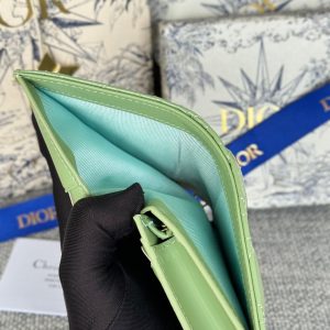 img_80e46a01_20240411_i1712817761_4279_3_jpg CD Caro 11cm Compact Wallet Shiny Green Calfskin