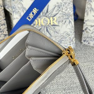 img_80e46a01_20240411_i1712822383_3392_4_jpg CD Logo Caro 11cm Compact Wallet Grey Calfskin