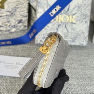 img_80e46a01_20240411_i1712822383_4133_5_jpg CD Logo Caro 11cm Compact Wallet Grey Calfskin