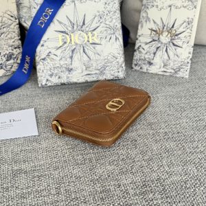 img_80e46a01_20240411_i1712822408_8573_3_jpg CD Logo Caro 11cm Compact Wallet Gold Calfskin