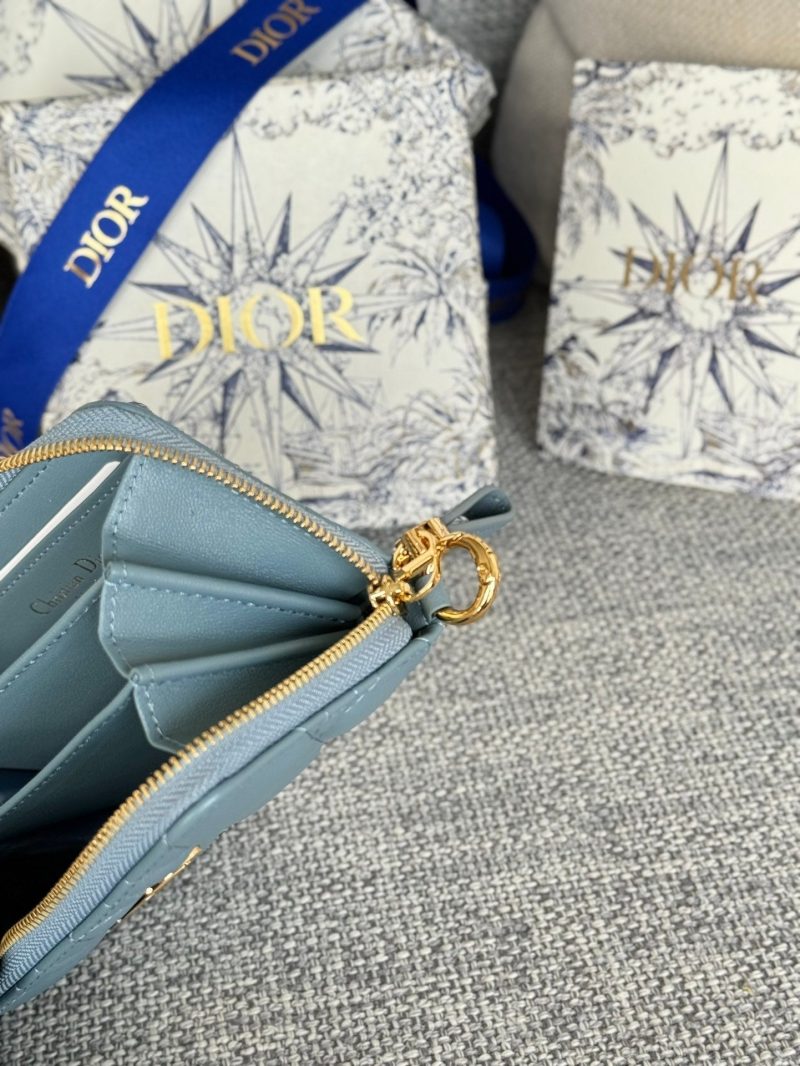 img_80e46a01_20240411_i1712822461_945_8_jpg CD Logo Caro 11cm Compact Wallet Cloud Blue Calfskin