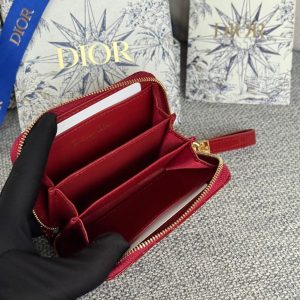 img_80e46a01_20240420_i1713609441_3640_4_jpg CD Logo Caro 11cm Compact Wallet Shiny Red Calfskin