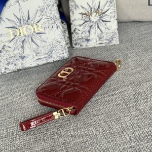 img_80e46a01_20240420_i1713609441_9084_0_jpg CD Logo Caro 11cm Compact Wallet Shiny Red Calfskin