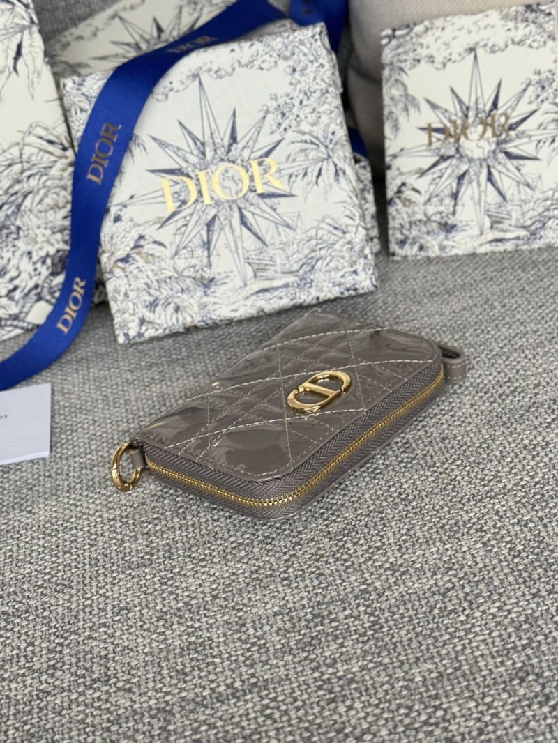 img_80e46a01_20240420_i1713609482_7380_2_jpg CD Logo Caro 11cm Compact Wallet Shiny Grey Calfskin