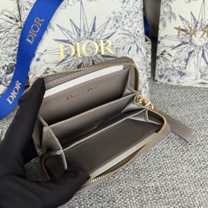 img_80e46a01_20240420_i1713609482_7891_8_jpg CD Logo Caro 11cm Compact Wallet Shiny Grey Calfskin