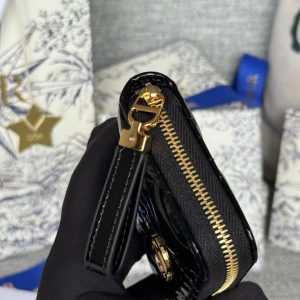 CD Logo Caro 11cm Compact Wallet Shiny Black Calfskin