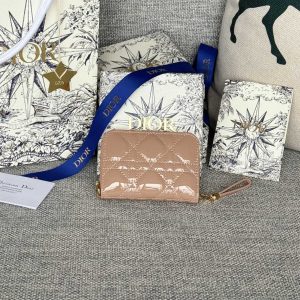 img_80e46a01_20240420_i1713609556_5_1_jpg CD Logo Caro 11cm Compact Wallet Shiny Dark Beige Calfskin