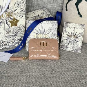 img_80e46a01_20240420_i1713609557_233_8_jpg CD Logo Caro 11cm Compact Wallet Shiny Dark Beige Calfskin