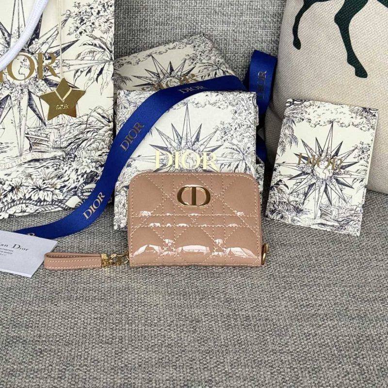 img_80e46a01_20240420_i1713609557_233_8_jpg CD Logo Caro 11cm Compact Wallet Shiny Dark Beige Calfskin