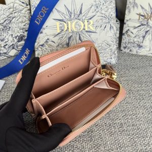 img_80e46a01_20240420_i1713609557_2695_6_jpg CD Logo Caro 11cm Compact Wallet Shiny Dark Beige Calfskin