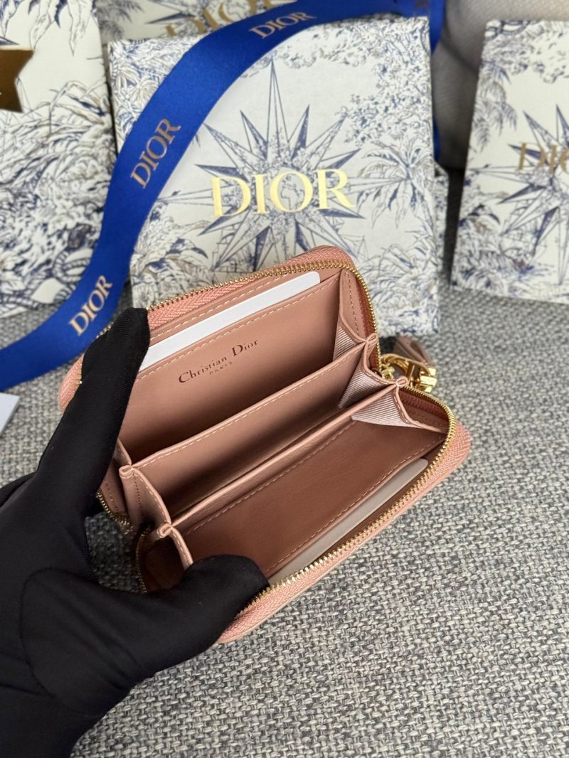 img_80e46a01_20240420_i1713609557_2695_6_jpg CD Logo Caro 11cm Compact Wallet Shiny Dark Beige Calfskin