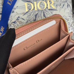 img_80e46a01_20240420_i1713609557_5072_7_jpg CD Logo Caro 11cm Compact Wallet Shiny Dark Beige Calfskin