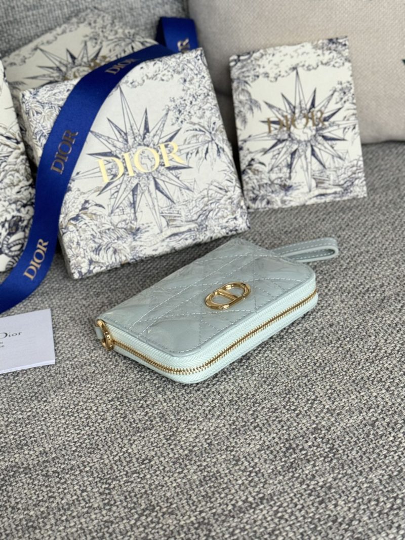 img_80e46a01_20240420_i1713609617_5664_2_jpg CD Logo Caro 11cm Compact Wallet Shiny Cloud Blue Calfskin