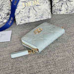 img_80e46a01_20240420_i1713609617_8028_7_jpg CD Logo Caro 11cm Compact Wallet Shiny Cloud Blue Calfskin