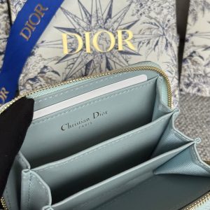 img_80e46a01_20240420_i1713609617_9241_3_jpg CD Logo Caro 11cm Compact Wallet Shiny Cloud Blue Calfskin