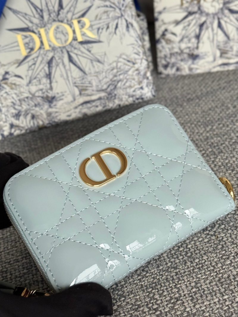 img_80e46a01_20240420_i1713609617_9460_6_jpg CD Logo Caro 11cm Compact Wallet Shiny Cloud Blue Calfskin