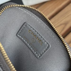 cc 19 zipped coin purse 11cm grey lambskin gold hardware