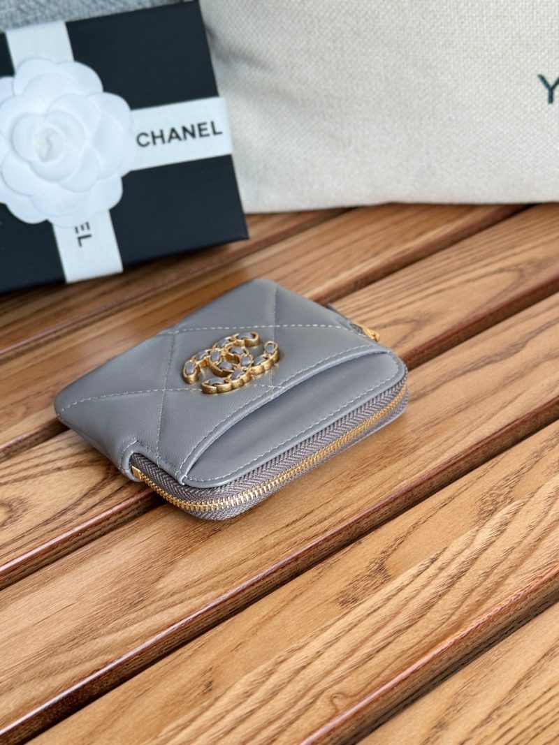 cc 19 zipped coin purse 11cm grey lambskin gold hardware