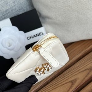 cc 19 zipped coin purse 11cm white lambskin gold hardware