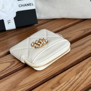 cc 19 zipped coin purse 11cm white lambskin gold hardware