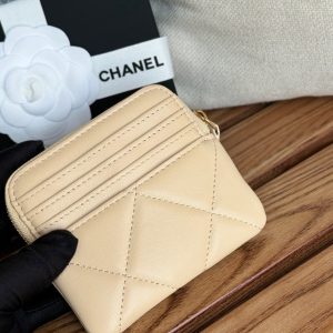 cc 19 zipped coin purse 11cm cream lambskin gold hardware