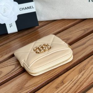 cc 19 zipped coin purse 11cm cream lambskin gold hardware