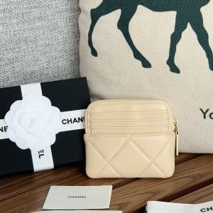 cc 19 zipped coin purse 11cm cream lambskin gold hardware