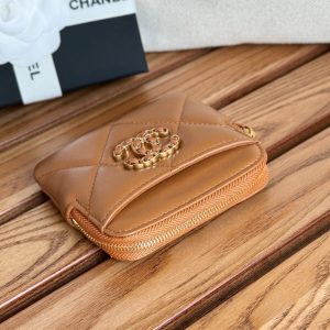 cc 19 zipped coin purse 11cm brown lambskin gold hardware
