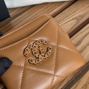 cc 19 zipped coin purse 11cm brown lambskin gold hardware