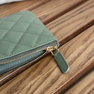 cc zipped wallet 20cm green quilted caviar gold hardware