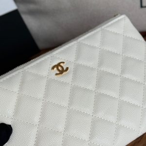 cc zipped wallet 20cm white quilted caviar gold hardware