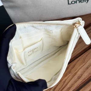 cc zipped wallet 20cm white quilted caviar gold hardware