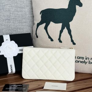 cc zipped wallet 20cm white quilted caviar gold hardware